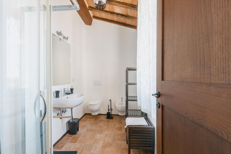 Bathroom 3, Agriturismo Melariano, Siena