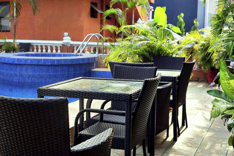 Outdoor dining 3, Frenezia Hotel and Apartment, Kosofe