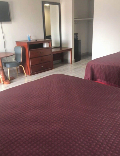 Room 4, American Inn, Collin