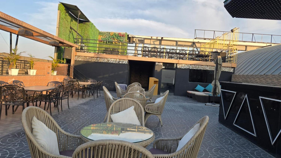 Food & Drinks 5, The Altruist Ambala Hotel, Ambala