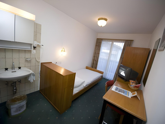 Bathroom 3, Elite, Visp
