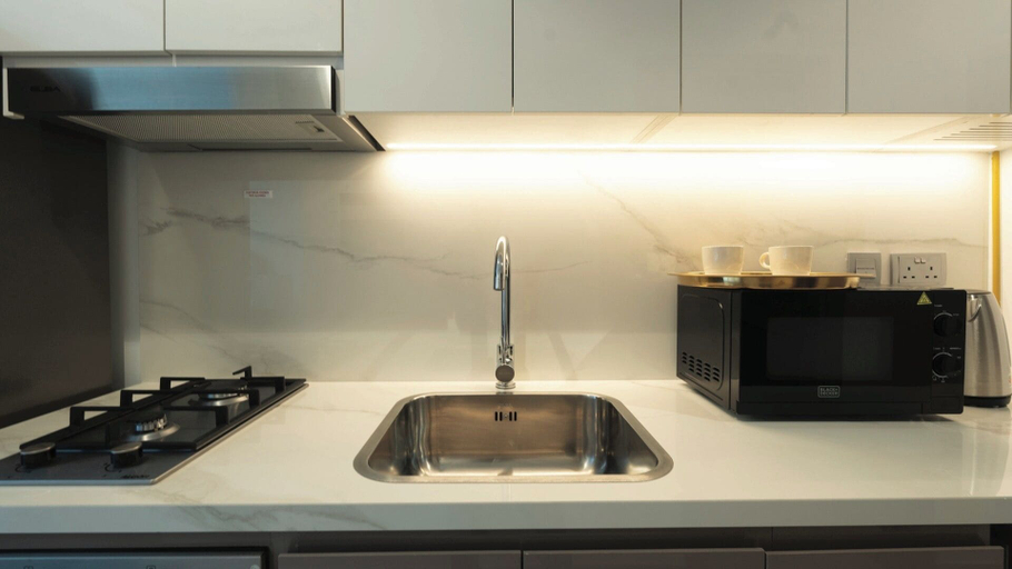 Private kitchen 4, Azizi Riviera Studio with Pool & Parking, Dubai