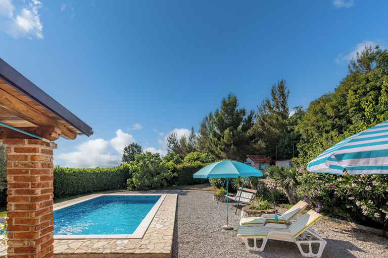Pool 4, Tiny House With Private Pool Kostrena, Rijeka