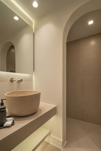 Bathroom 5, Porto Vitilo, Peloponnese