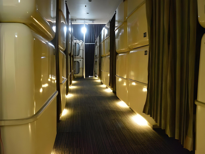 Others 4, Atsugi Capsule Hotel, Atsugi