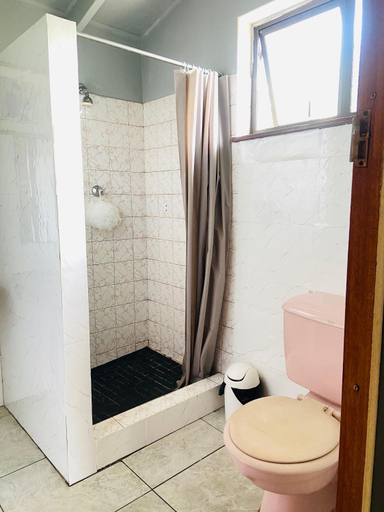 Bathroom 3, Starlight Guest house, eThekwini