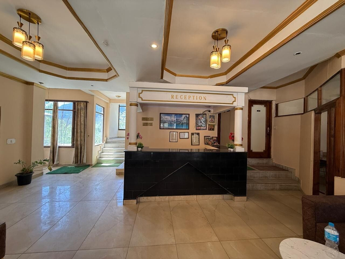 Lobby 4, Hotel Summer King, Kullu
