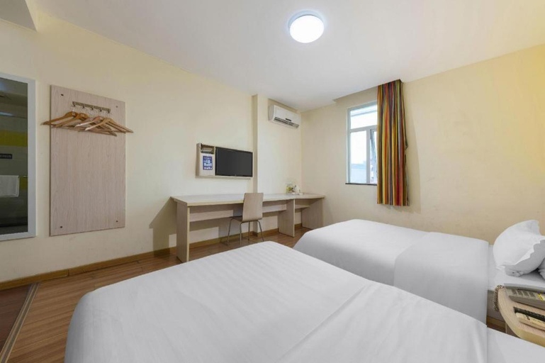 Bedroom 5, 7 Days Inn Dongguan Changping Railway Station, Dongguan