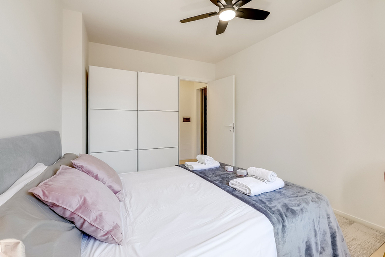 Bedroom 4, Appartamento Feva : Riva del Garda Old Town Apartment, Trento