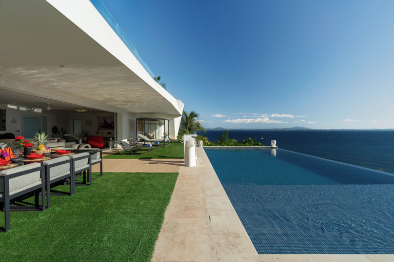 Pool 2, VILLA VAKANA, Diana