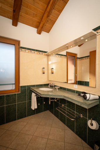 Bathroom 3, Hotel Il Castagno, Lugano