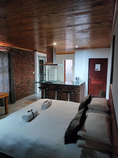 Bedroom 2, The Bay Inn, Nelson Mandela Bay