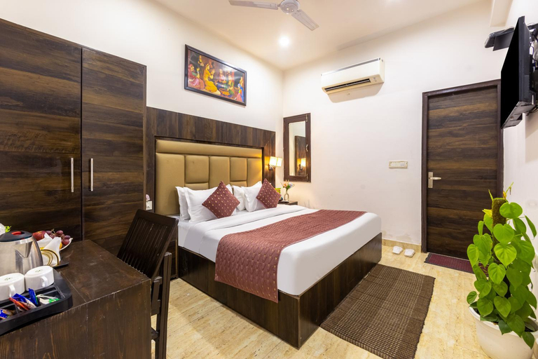 5, Hotel Kiara - Near Delhi Airport, Delhi