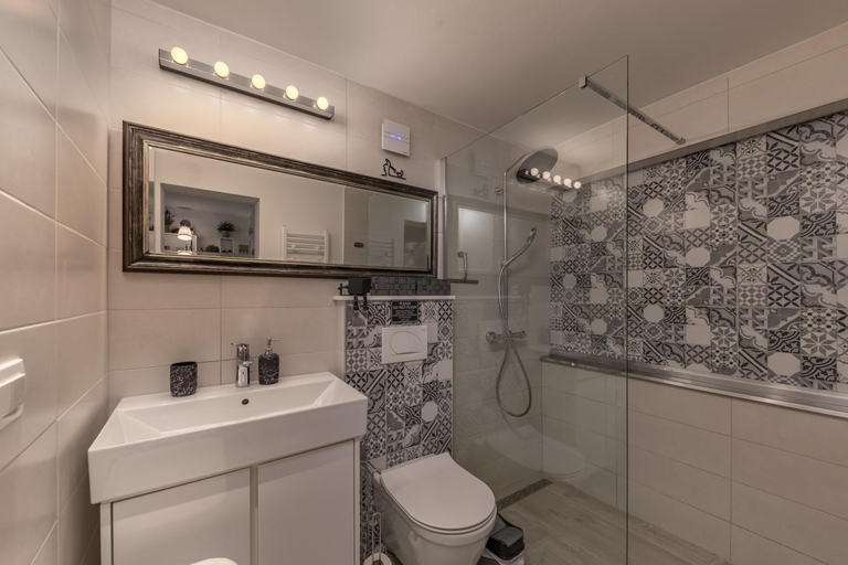 Shower 2, Punta Debij Select Apartments, Punat