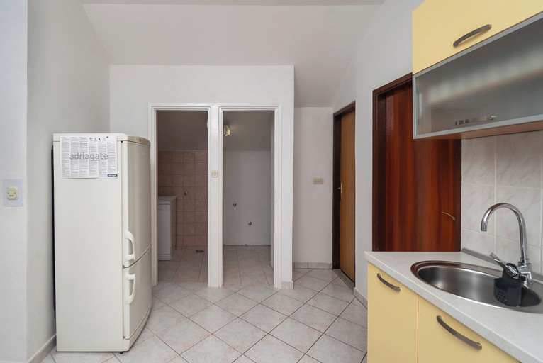 Private kitchen 5, Apartment Meri, Šibenik