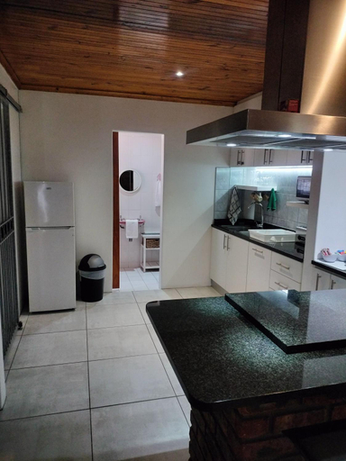 Others 5, The Bay Inn, Nelson Mandela Bay