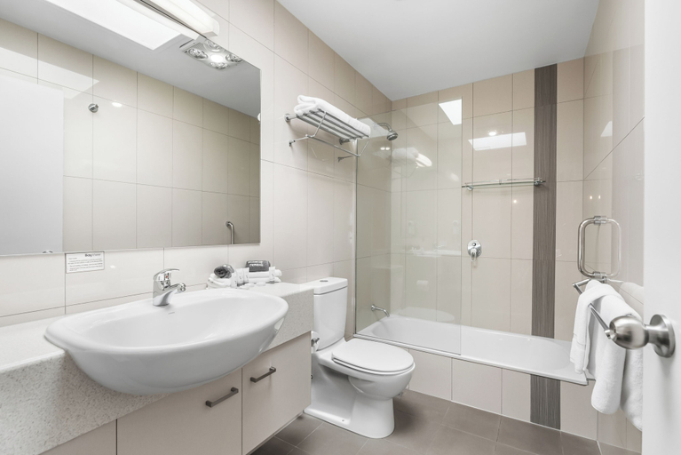 Bathroom 4, Bay View Villas, Hobart