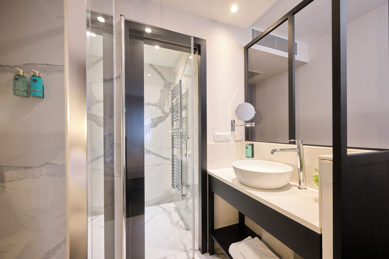 Bathroom 4, Aminess Florian & Godler Hotel, Karlovac
