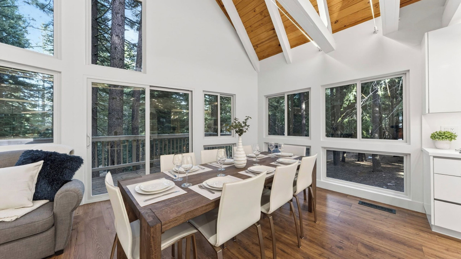 Interior 5, Hansel Haus by Avantstay Modern A-frame Game Room With Arcade + Large Deck, Nevada