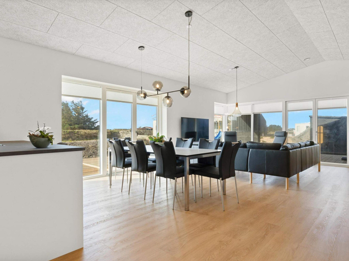 Others 5, 4 Star Holiday Home in Lokken, Hjørring