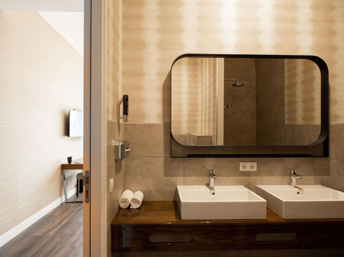 Bathroom 4, Hotel Ter Zand - Handwritten Collection, Schouwen-Duiveland