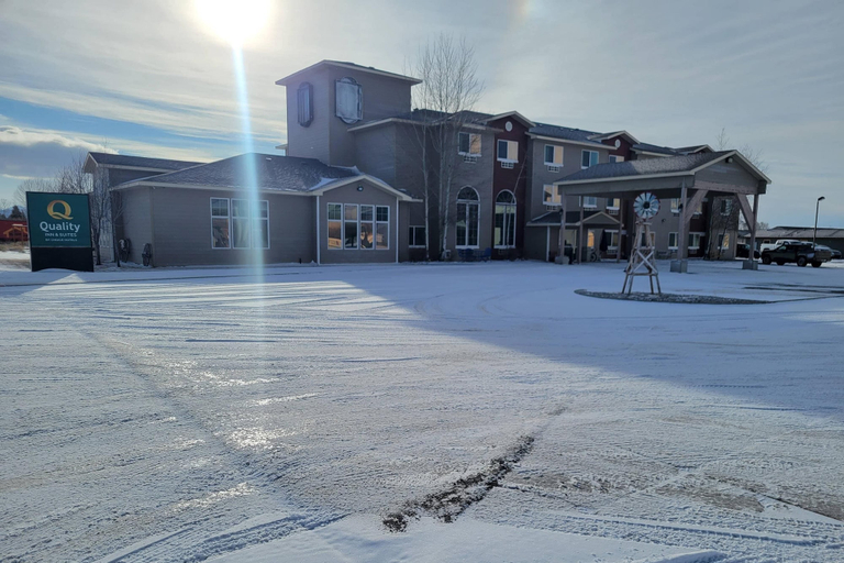 Exterior & Views 2, Quality Inn & Suites Pinedale, Sublette