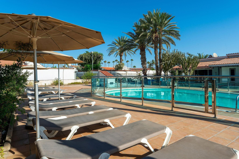 Pool 4, Saratur, Las Palmas