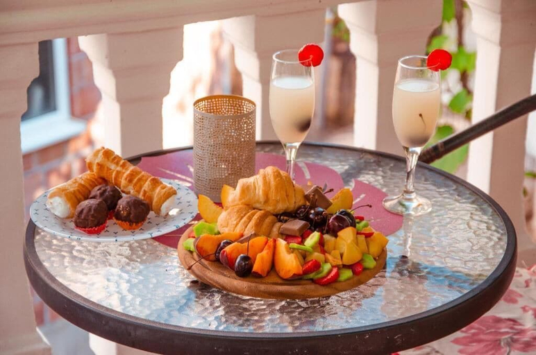 Food & Drinks 5, Mediterranean Retreat Becici
