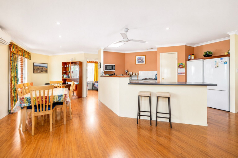 Others 4, Hidden Gem Getaway in Dunsboroughs Heart, Busselton
