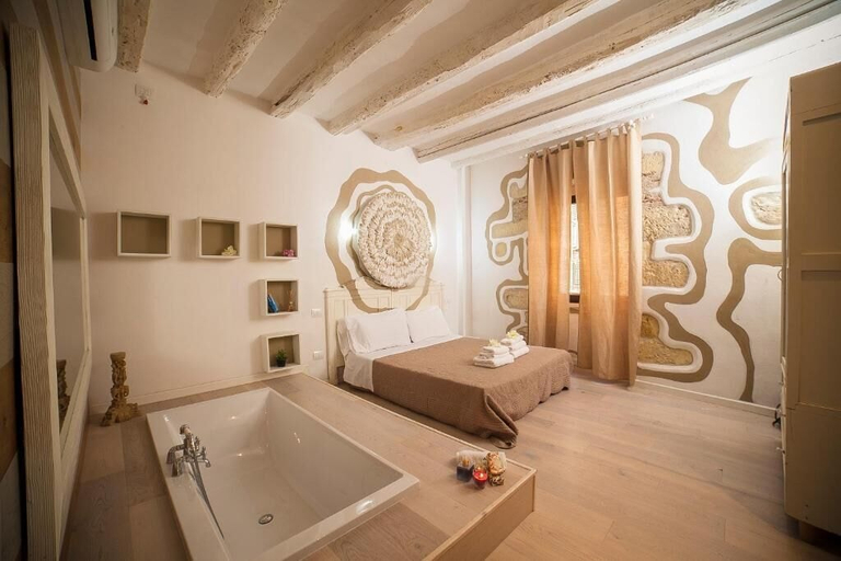 Bathroom 4, Oisife Apartments, Cagliari