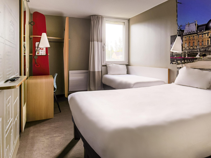 Bedroom 4, ibis Marne la Vallee Emerainville, Seine-et-Marne