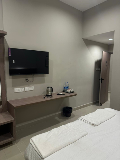 Room 4, Calicut Restaurant & Rooms, Kancheepuram