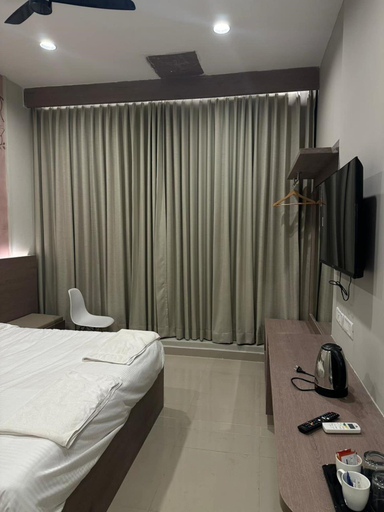 Room 2, Calicut Restaurant & Rooms, Kancheepuram