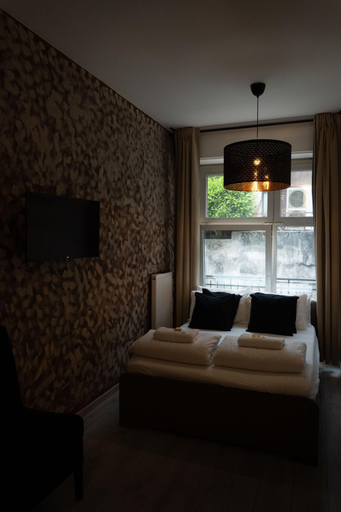 Others 3, Mary's Rooms & Apartments, Bolzano