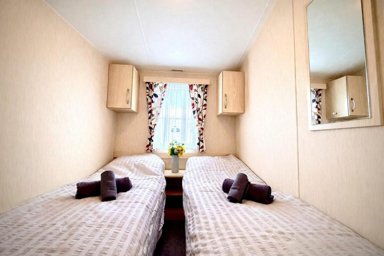Room 4, Sea Views 2 Bed - Sleeps 6 - Pets - Parking - Wifi, Aberdeenshire