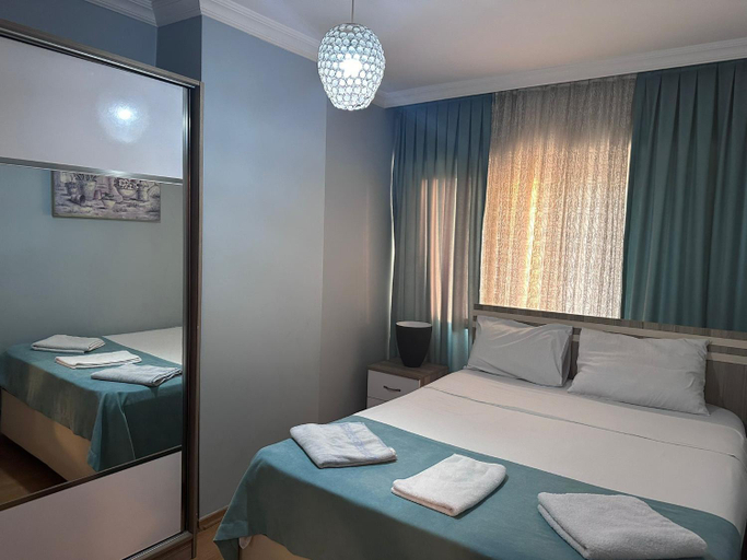 4, Zeki Bey Apartment, Beyoğlu