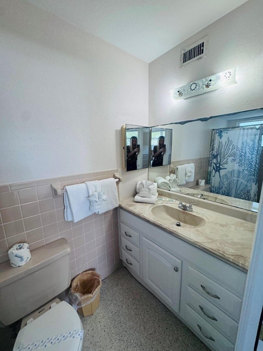 Bathroom 4, 763 North Shore Downstairs 3 Bedroom Apts by RedAwning, Manatee