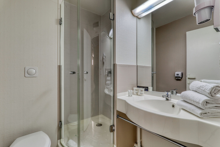 Bathroom 4, Ace Hôtel Roanne-Mably, Loire