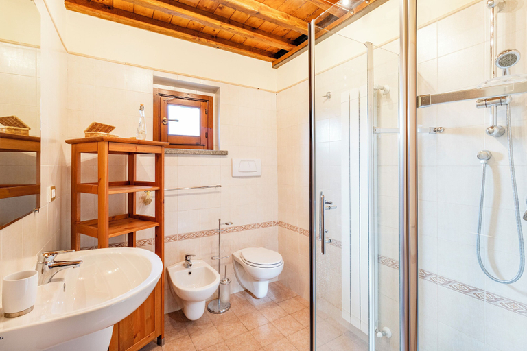 Bathroom, Tuscan Sun Duplex With Balcony and Shared Pool, Siena