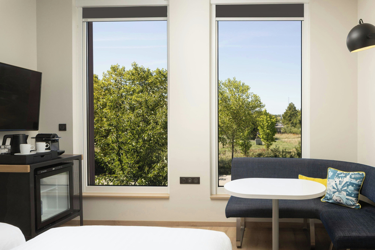 Bedroom 3, Aloft by Marriott Strasbourg City Centre, Bas-Rhin