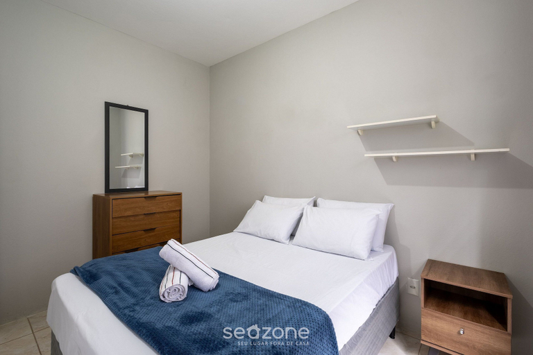 Room 4, Comfort and Convenience in Downtown Itajai - CAR, Itajaí