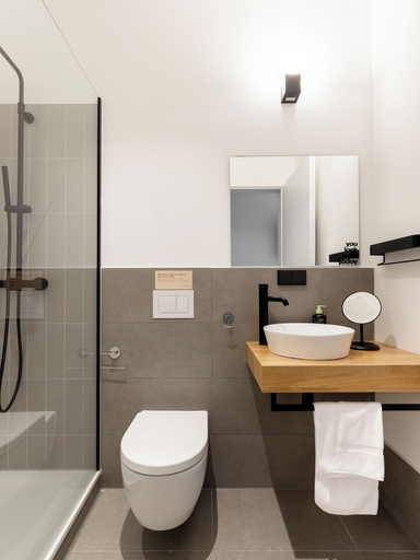 Bathroom 5, Limehome Augsburg Annastraße, Augsburg