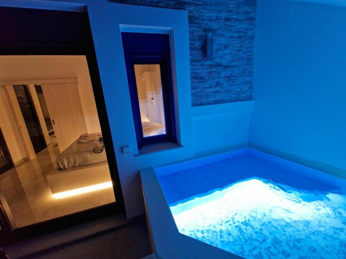 4, Regina - Luxury Apartments, South Aegean