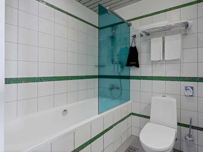 Bathroom 5, Park Inn by Radisson Central Tallinn, Tallinn