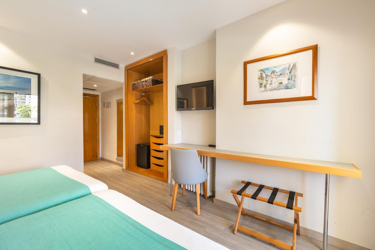 Bedroom 3, Poseidon Resort, Alicante