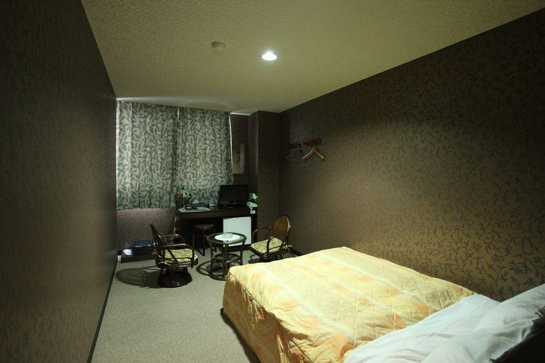Bedroom 3, Business Hotel Mikuni (Goto), Gotō