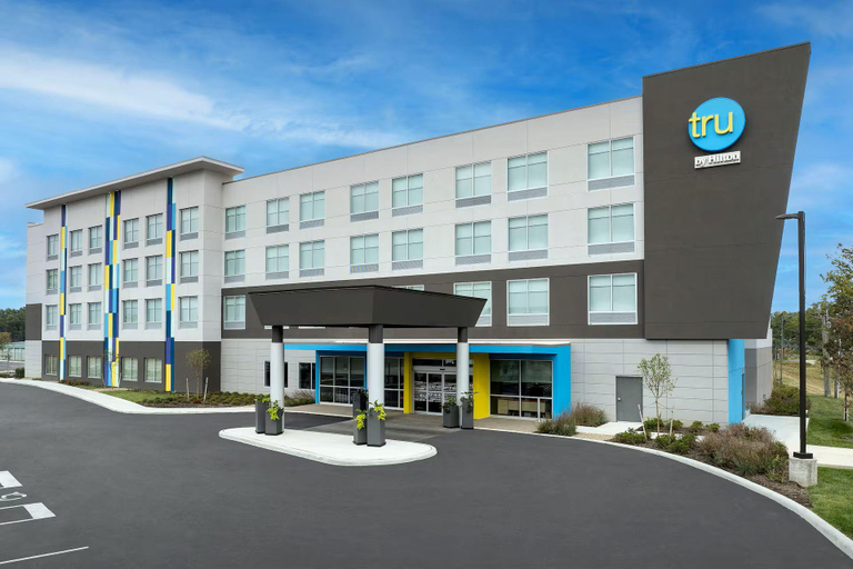 4, Tru by Hilton Moreno Valley, Riverside