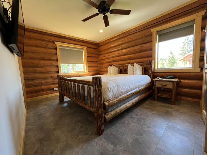 Bedroom 2, North Haven Campground, Boundary