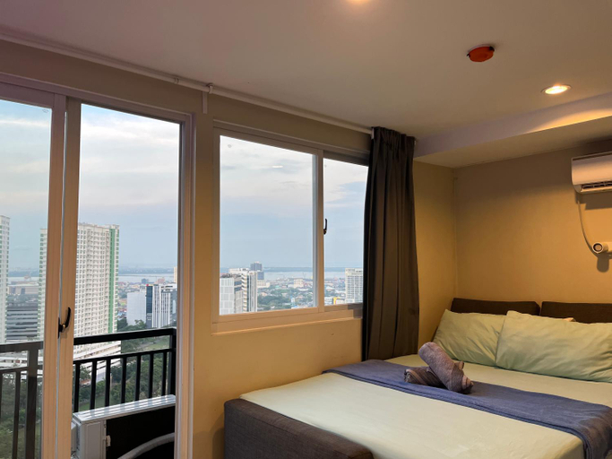 Bedroom 3, Warm and Cozy Studio with Balcony, Cebu City