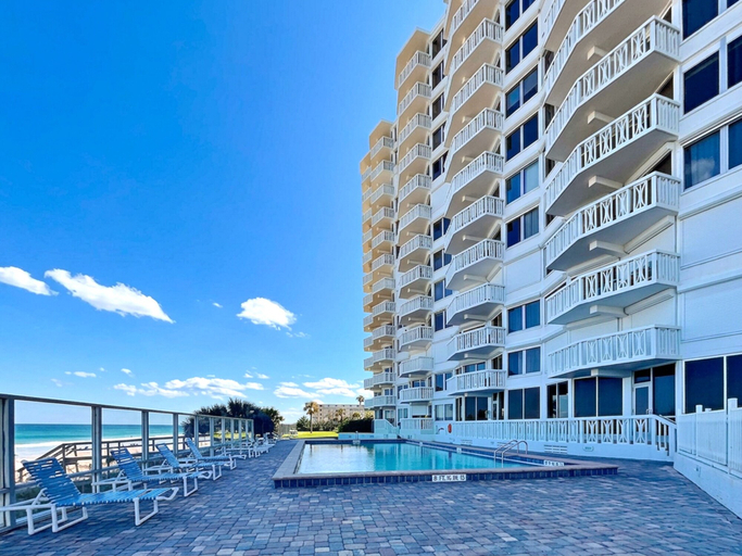 Exterior & Views, Oceanside Retreat 804 by Distinctive Beach Rentals, Volusia
